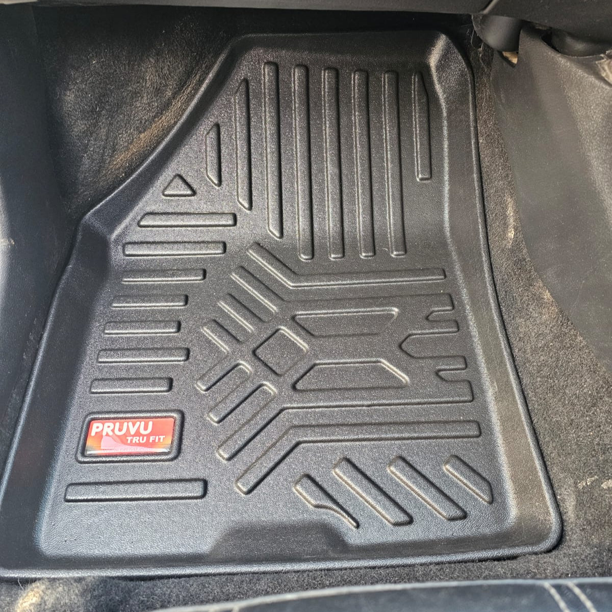 GFX Style Uniauto Tru Fit mats for Mahindra XEV9S