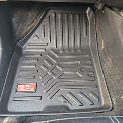 GFX Style Uniauto Tru Fit mats  for Toyota Innova Crysta